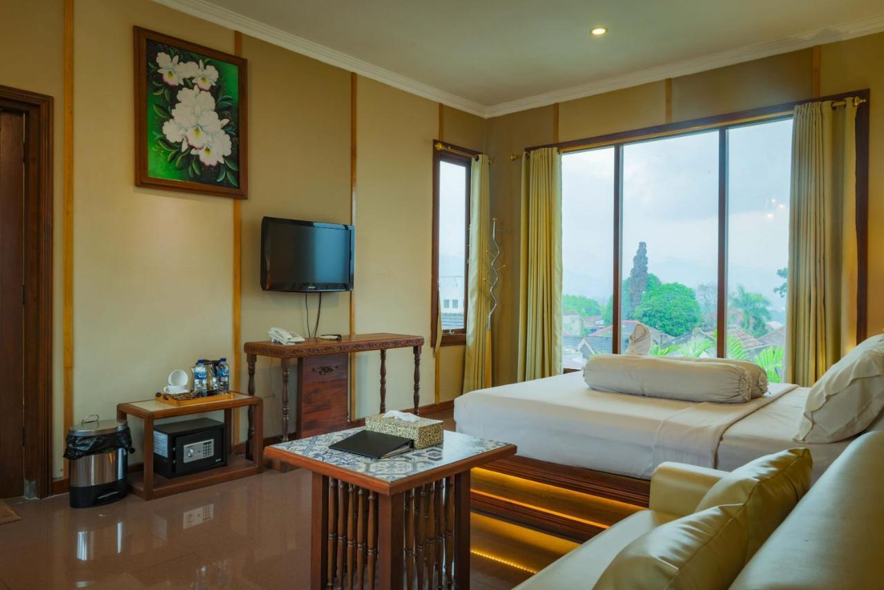 Family Hotel Gradia 2 Бату Экстерьер фото
