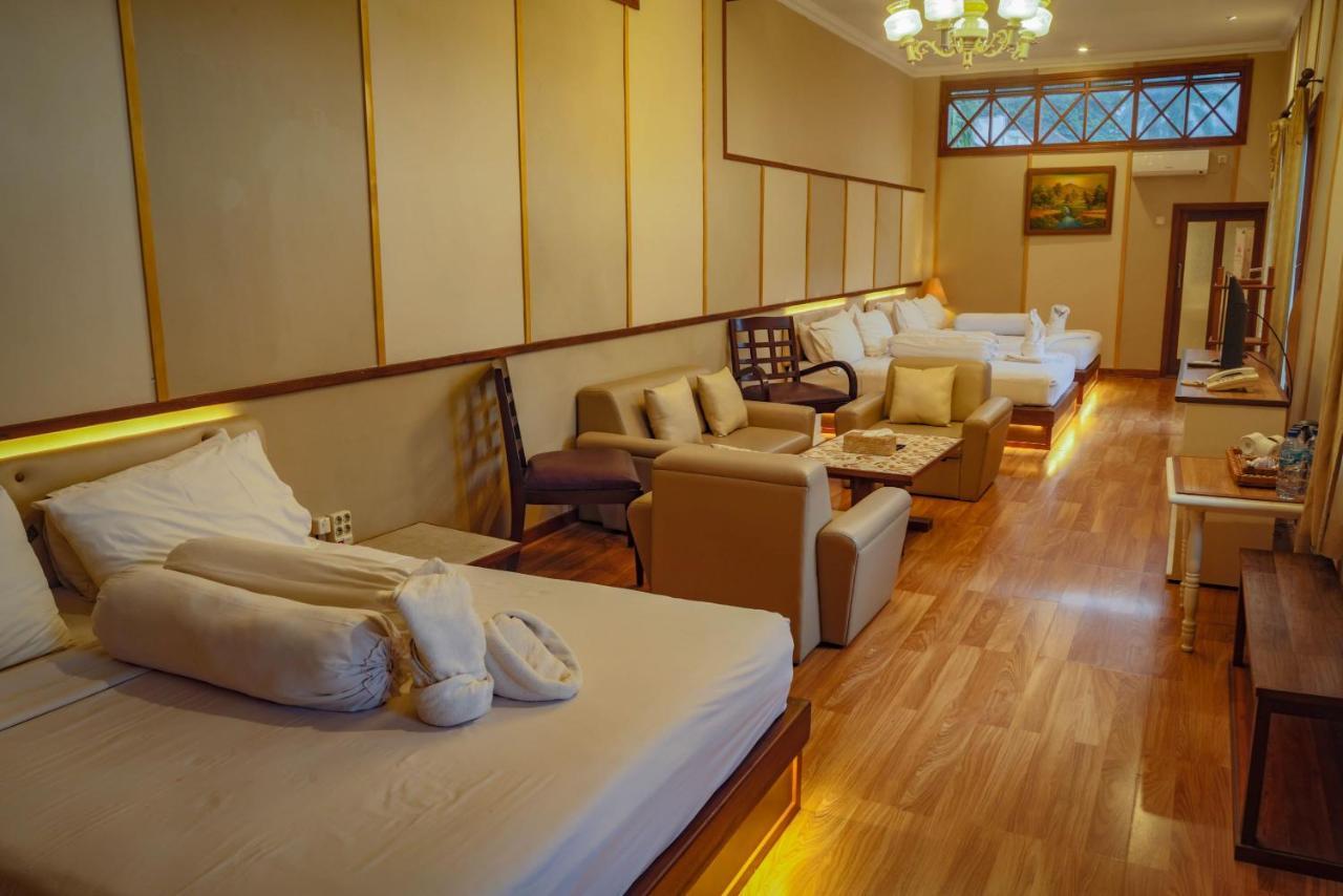 Family Hotel Gradia 2 Бату Экстерьер фото