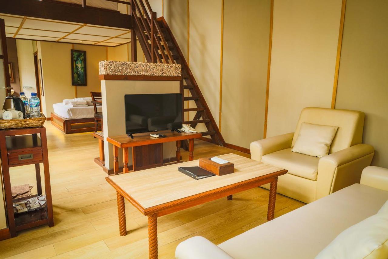 Family Hotel Gradia 2 Бату Экстерьер фото